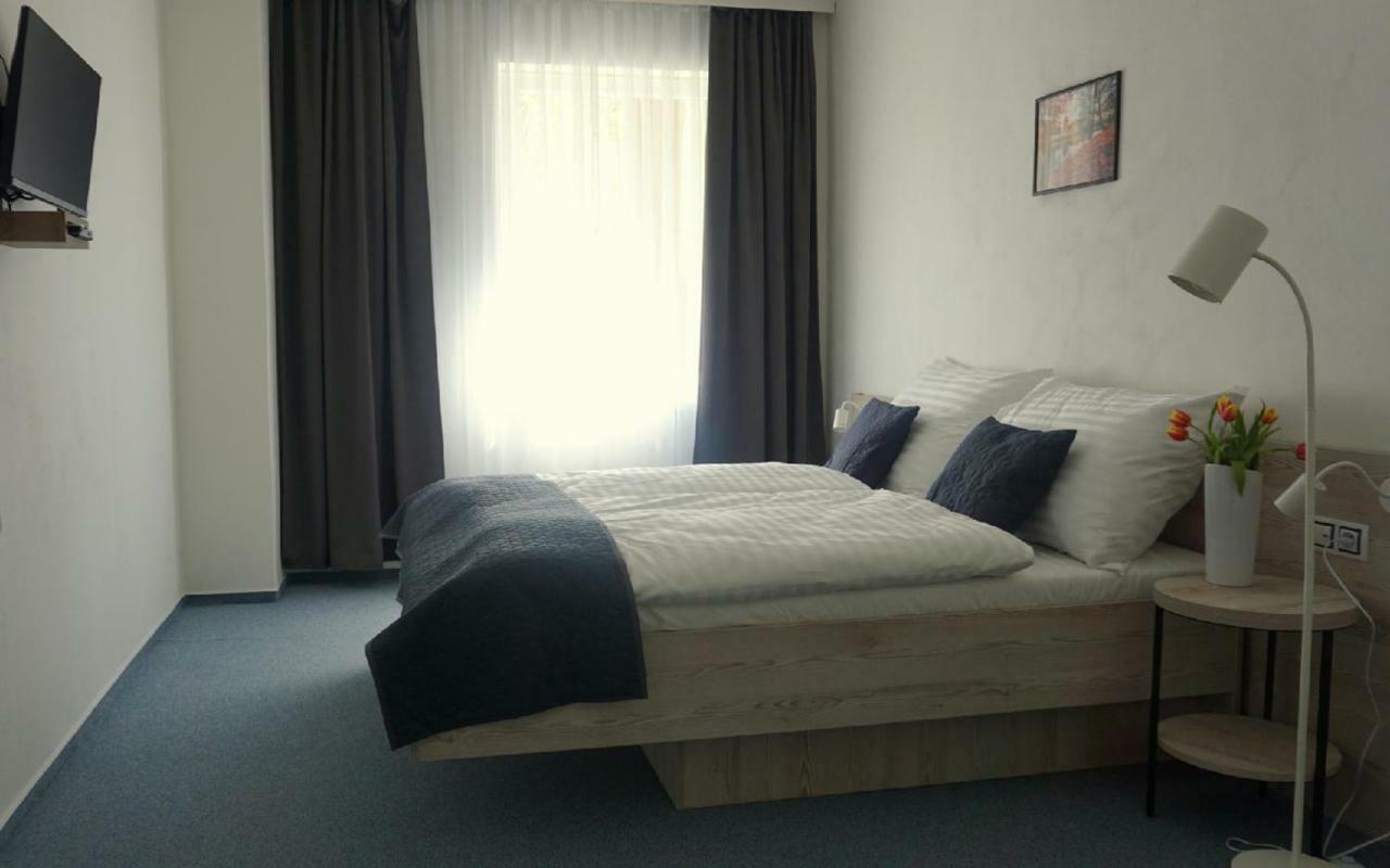 Hotel Metropol Cb Ceske Budejovice Exterior foto