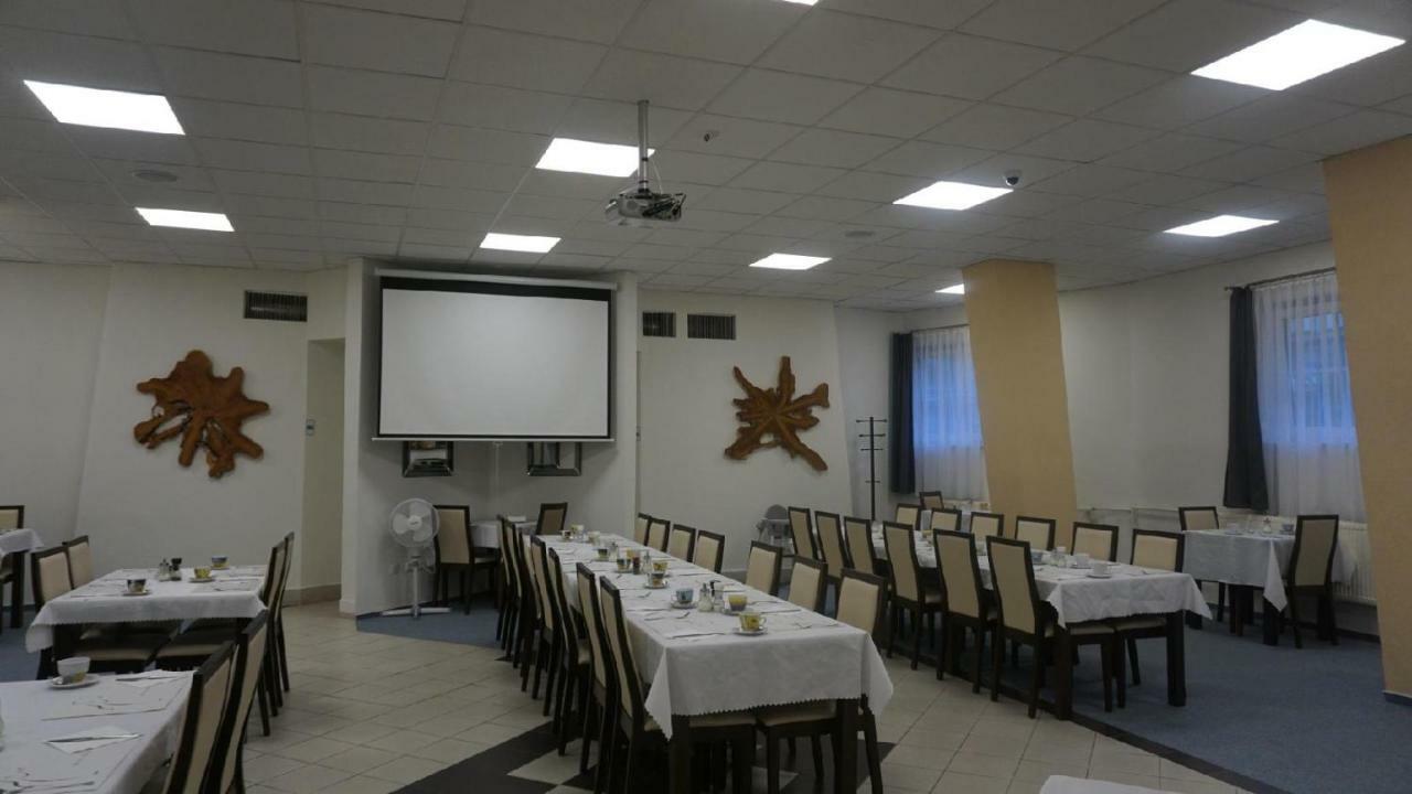 Hotel Metropol Cb Ceske Budejovice Exterior foto