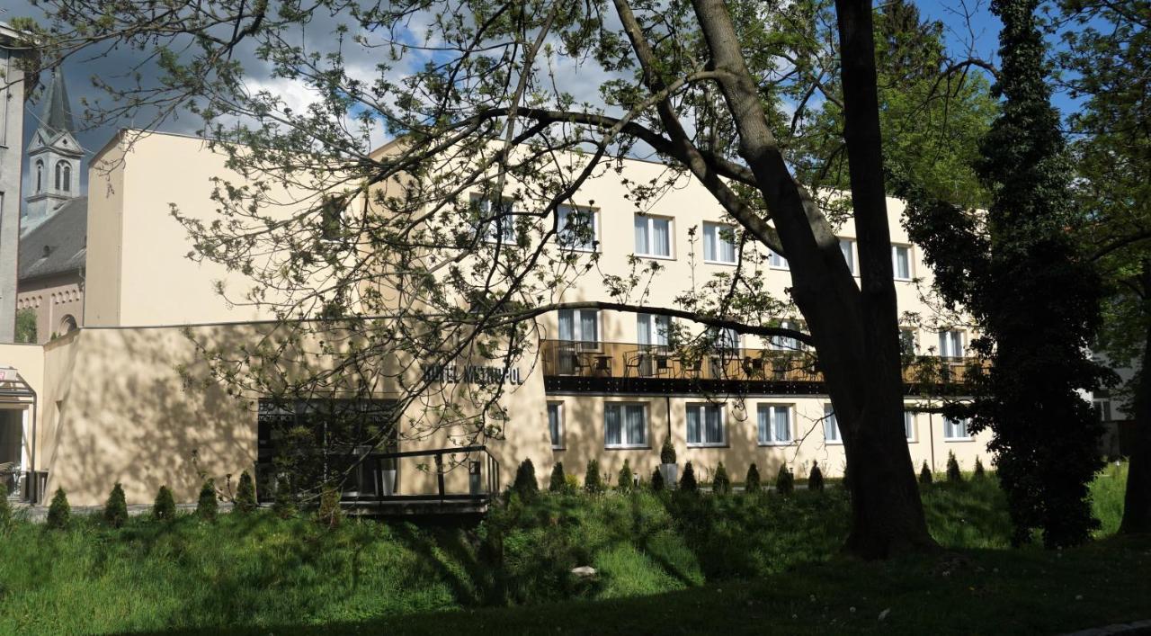 Hotel Metropol Cb Ceske Budejovice Exterior foto
