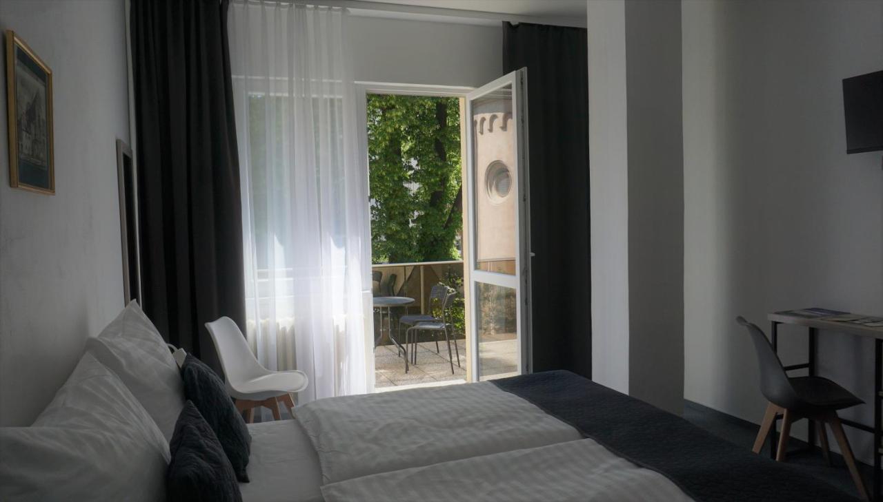 Hotel Metropol Cb Ceske Budejovice Quarto foto
